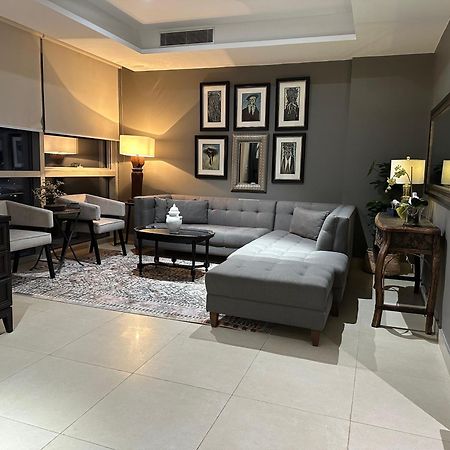 One Constitution Avenue By Goldfinch Apart otel İslamabad Dış mekan fotoğraf