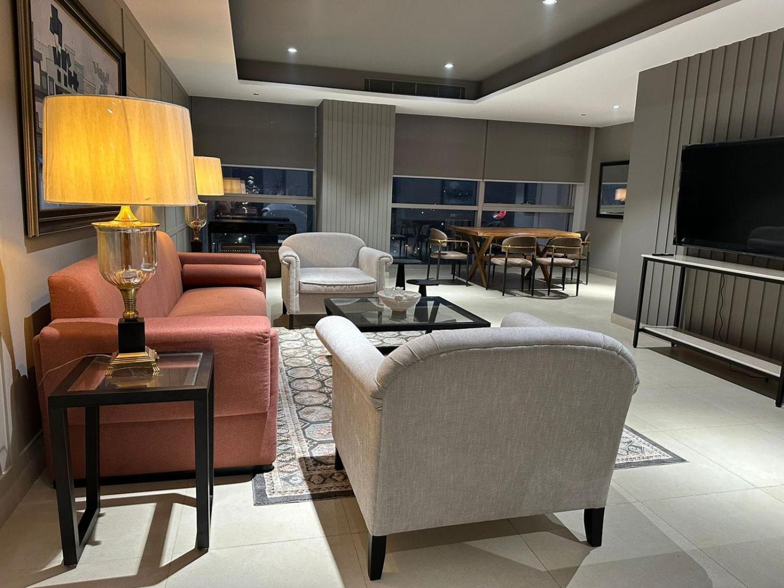 One Constitution Avenue By Goldfinch Apart otel İslamabad Dış mekan fotoğraf