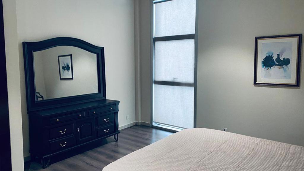 One Constitution Avenue By Goldfinch Apart otel İslamabad Dış mekan fotoğraf